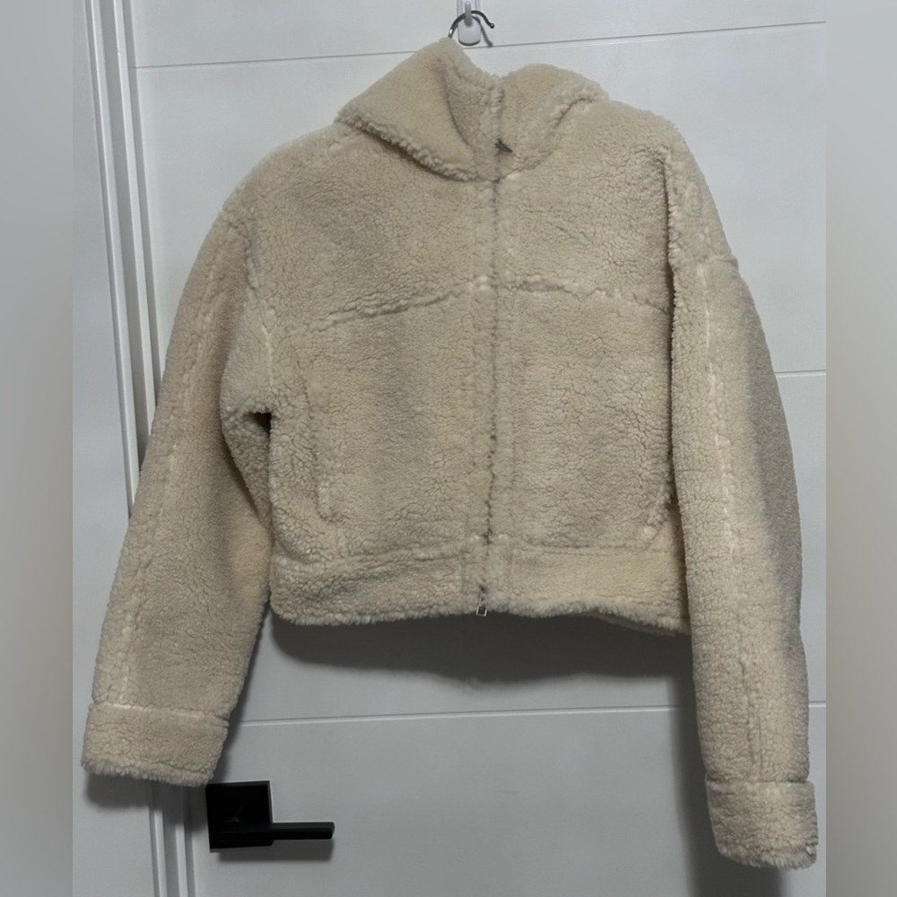 Zara: Women’s Hooded Teddy Jacket (ptp approx 20 inches) Size XS